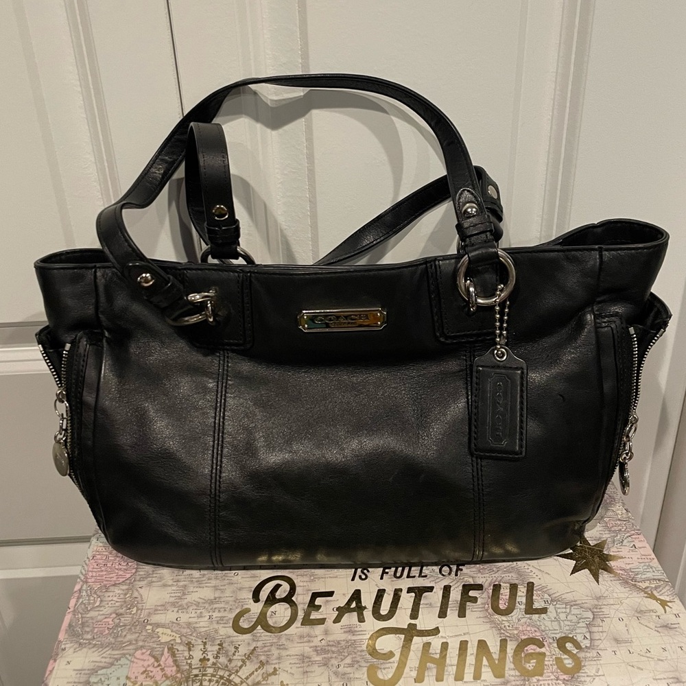 Coach Black Leather Expanding Zipper Tote